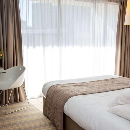 Privilege Saint Exupery Lägenhetshotell 4*